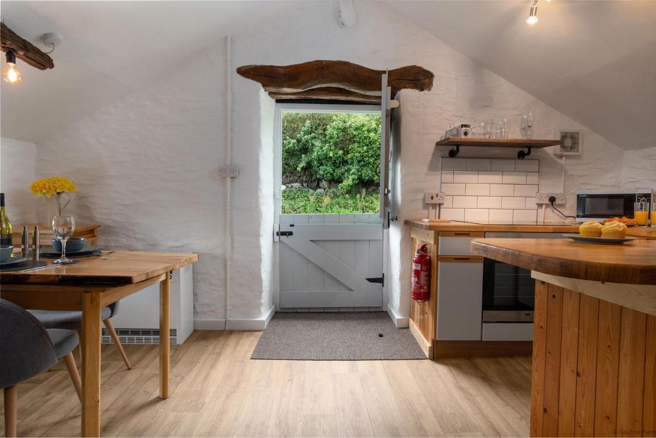 Dog Friendly Cottage, Geufron Farm Near Tywyn Bryn-crug Dış mekan fotoğraf
