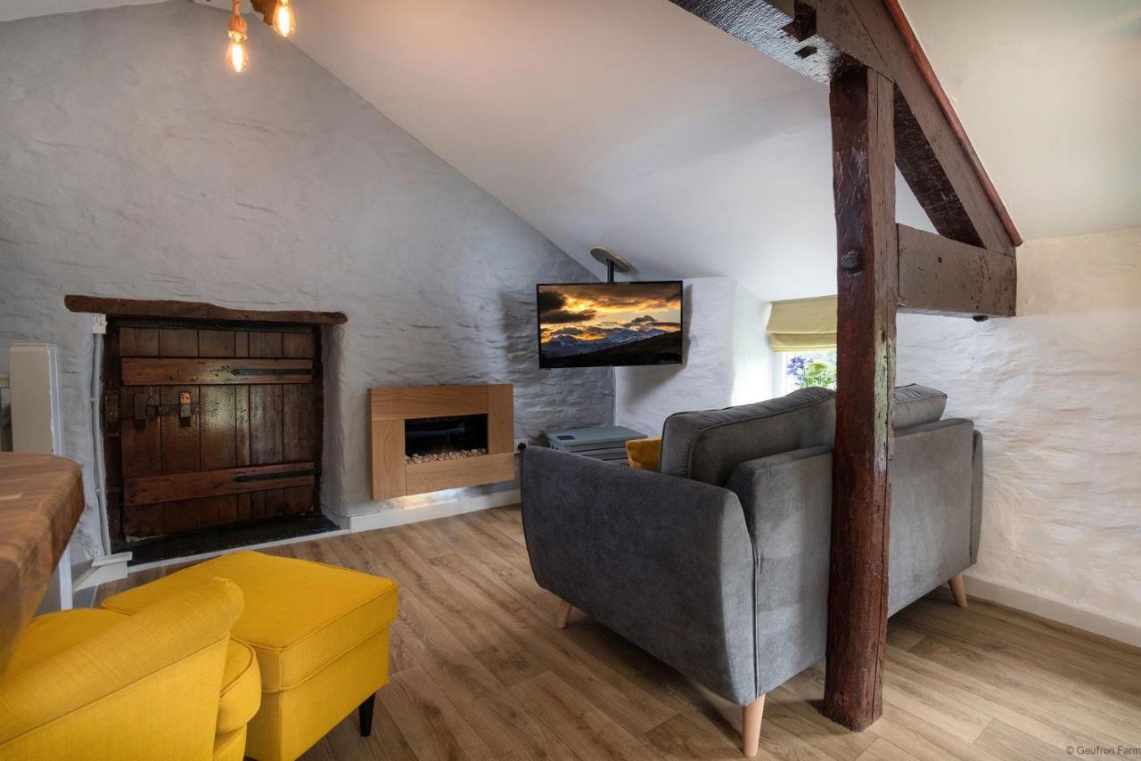 Dog Friendly Cottage, Geufron Farm Near Tywyn Bryn-crug Dış mekan fotoğraf